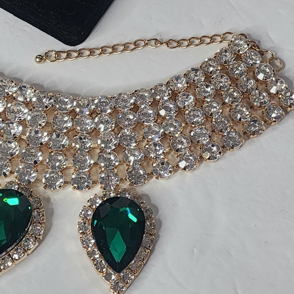 Stunning Statement Emerald Green Crystal Choker Necklace Earrings Set - Picture 5 of 10